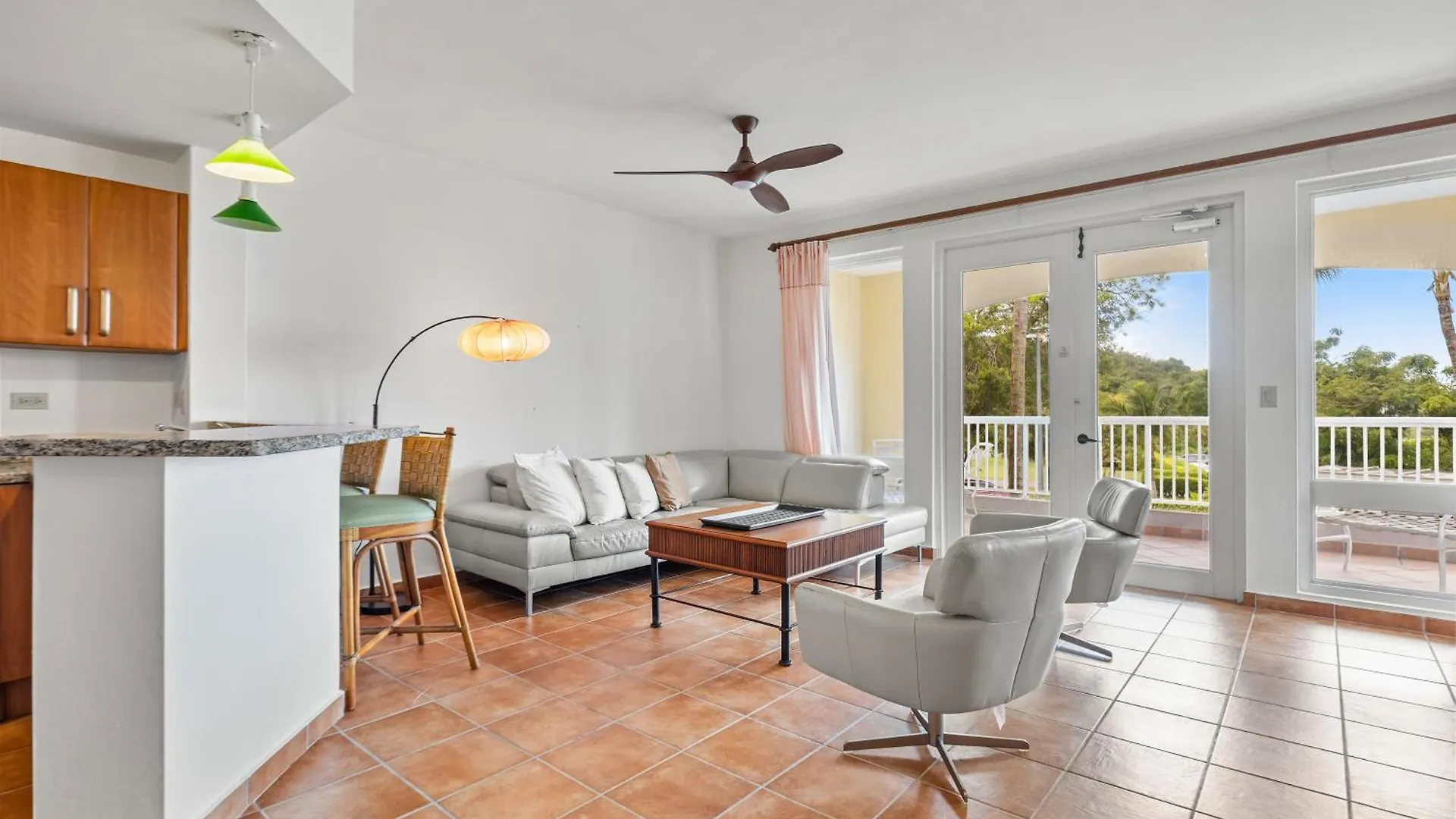 Golf Course Access Balcony Infinity Pool Apartment Fajardo