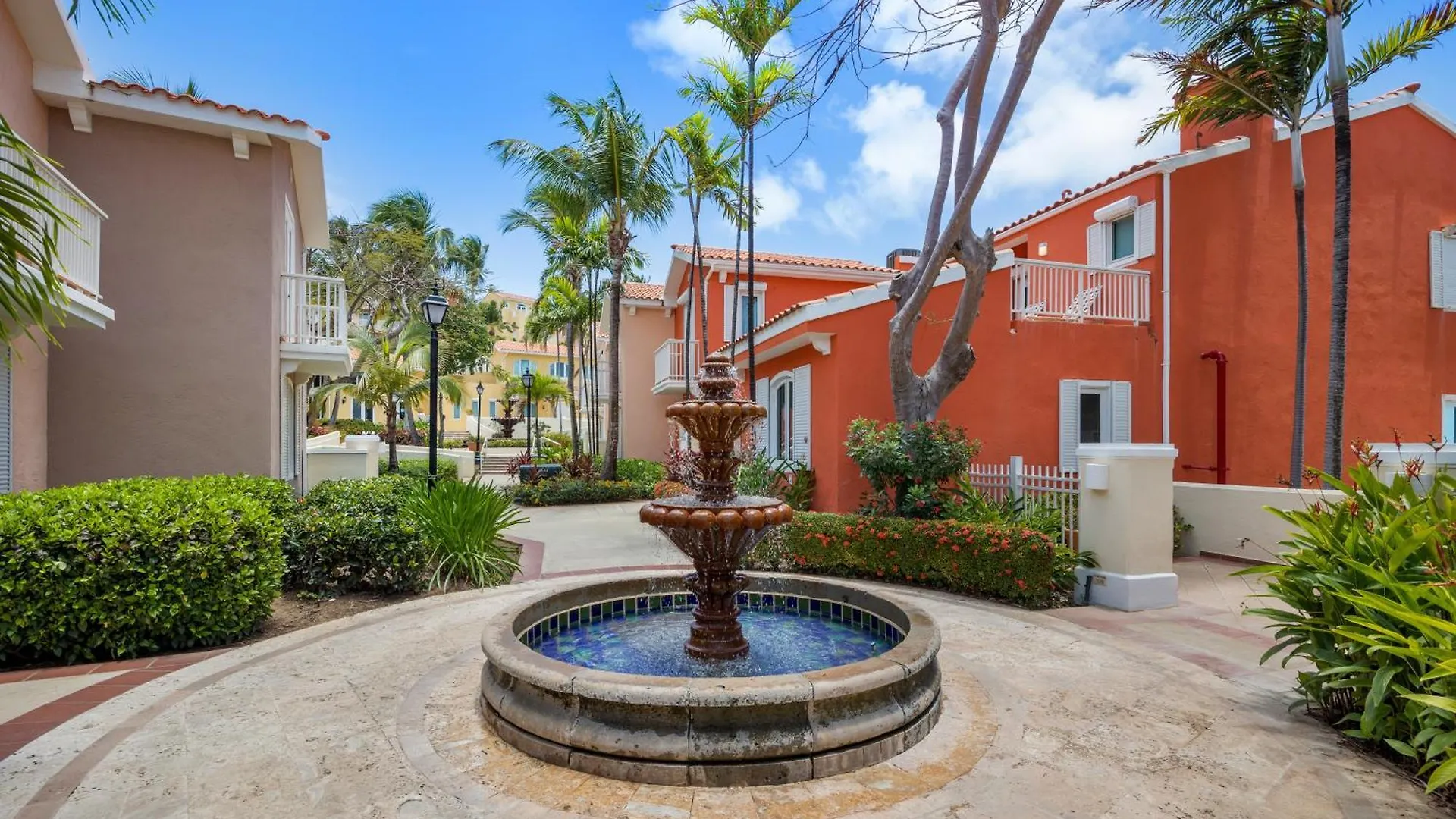 Golf Course Access Balcony Infinity Pool Apartment Fajardo