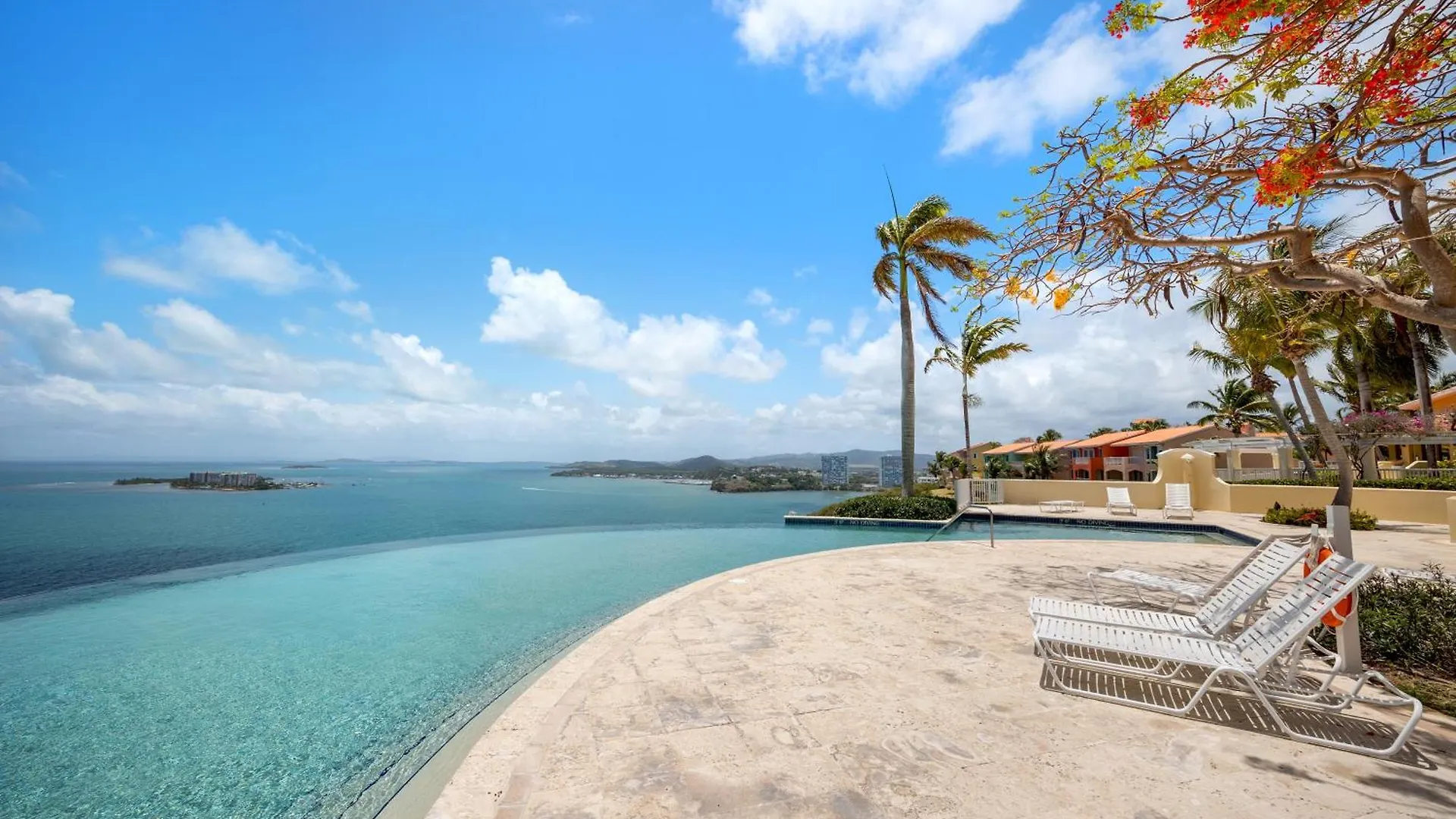 Golf Course Access Balcony Infinity Pool Apartment Fajardo